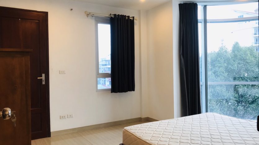 Duplex apartment with garden for rent on To Ngoc Van, Tay Ho