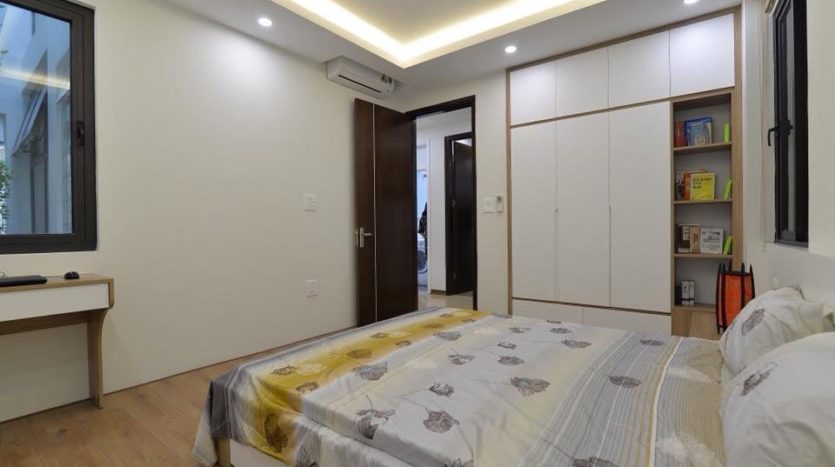 serviced apartment on dang thai mai