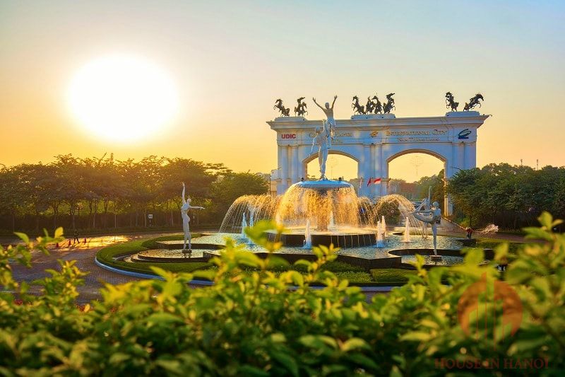 Ciputra Hanoi Gates