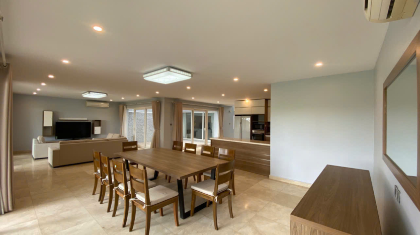 big villa for rent in ciputra q block (15)