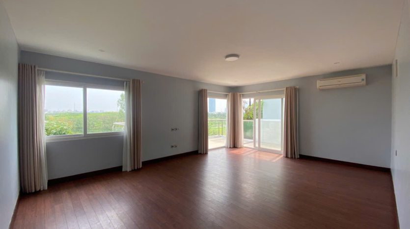 big villa for rent in ciputra q block (19)