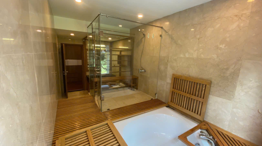 big villa for rent in ciputra q block (27)