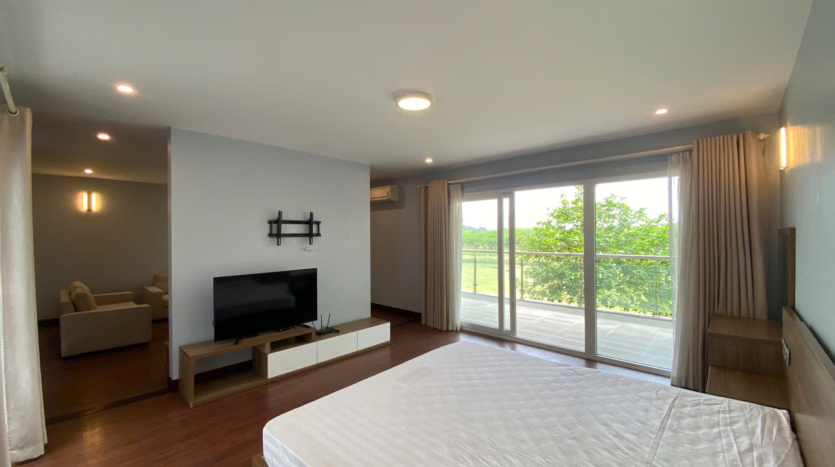 big villa for rent in ciputra q block (6)
