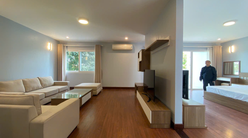 big villa for rent in ciputra q block (8)