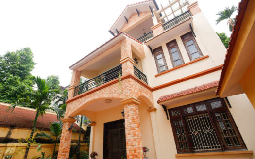french style house in tay ho