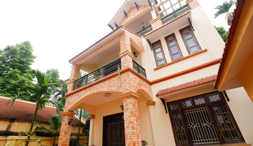 french style house in tay ho