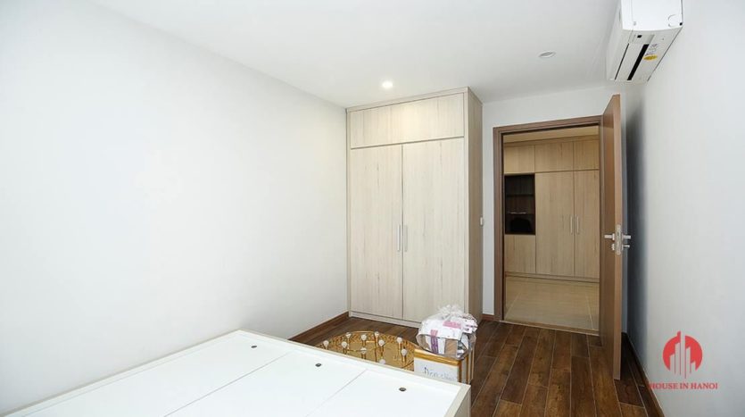 cozy 114m2 apartment in ciputra 14