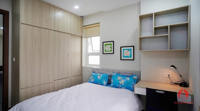pretty 2 bedroom in the link ciputra 6