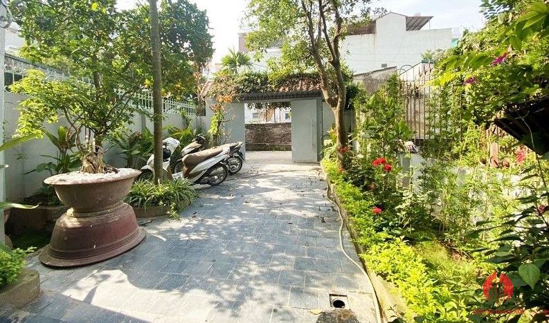 garden house for rent in tay ho 2