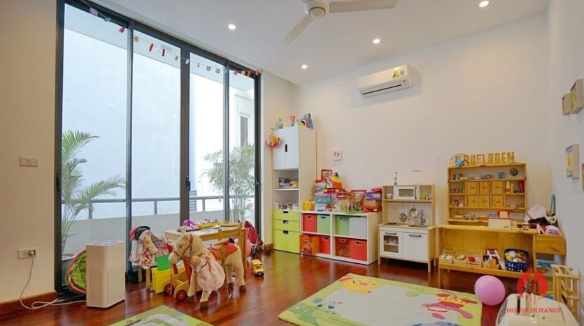 house for rent in swimming pool in tay ho 22