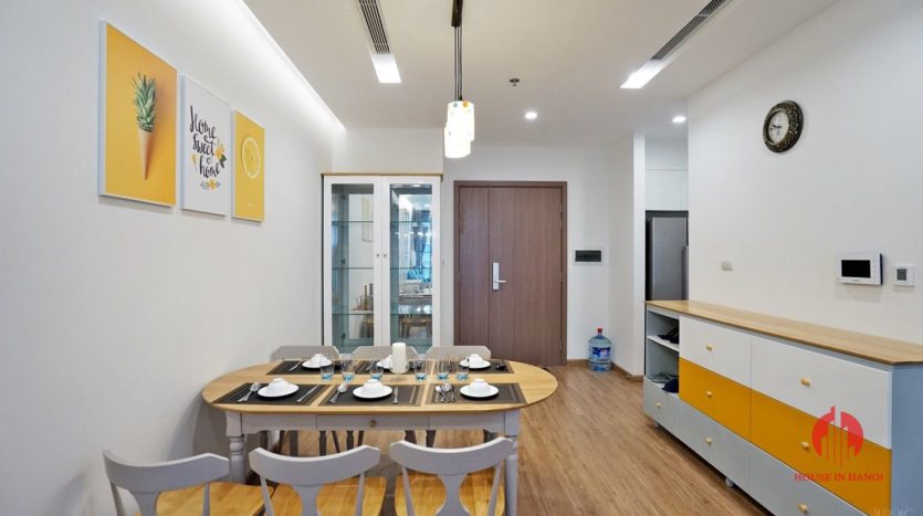 High floor 3BR apartment for rent in M3 Vinhomes Metropolis Ba Dinh 12