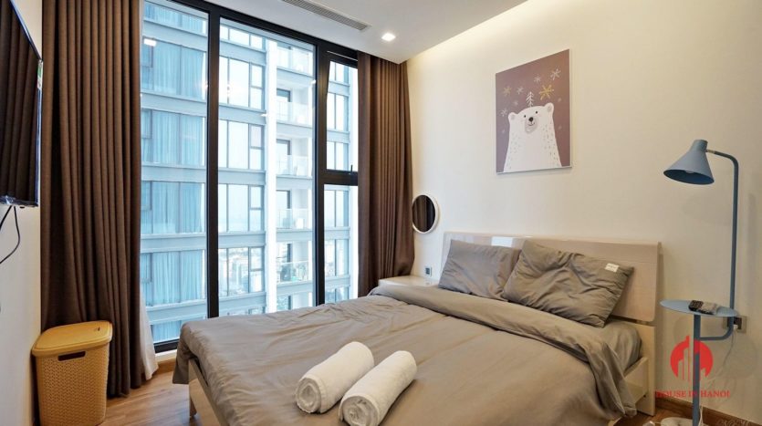 High floor 3BR apartment for rent in M3 Vinhomes Metropolis Ba Dinh 16