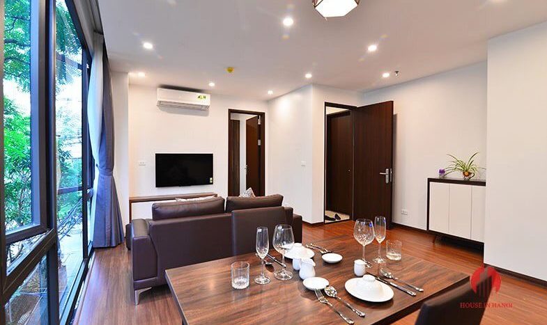 Modern bright 1BR serviced apartment for rent on Tu Hoa street