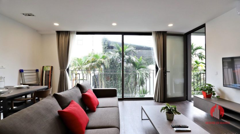 Modish serviced apartment for lease in a quiet alley of To Ngoc Van st 3