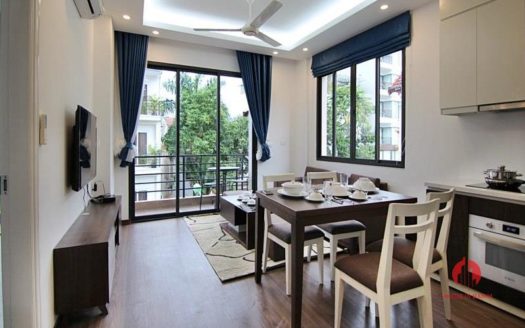 Street front apartment for rent in Tay Ho To Ngoc Van street 6