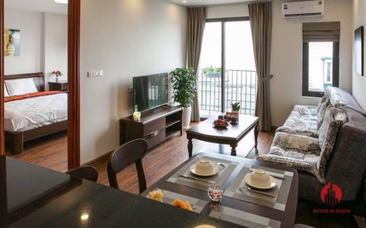 polished bright apartment for rent on yen phu 10