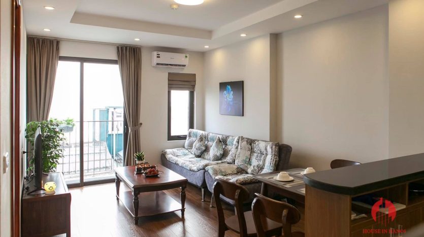 polished bright apartment for rent on yen phu 7