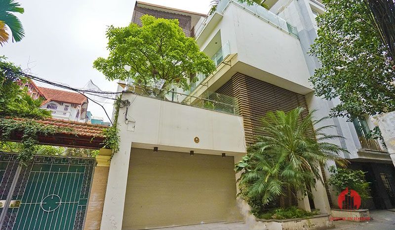 Contemporary villa with pool for lease on To Ngoc Van street Tay Ho 29