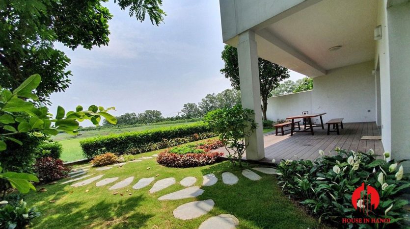 Gorgeous ambasssador villa facing Golf course in Ciputra Q Block 4