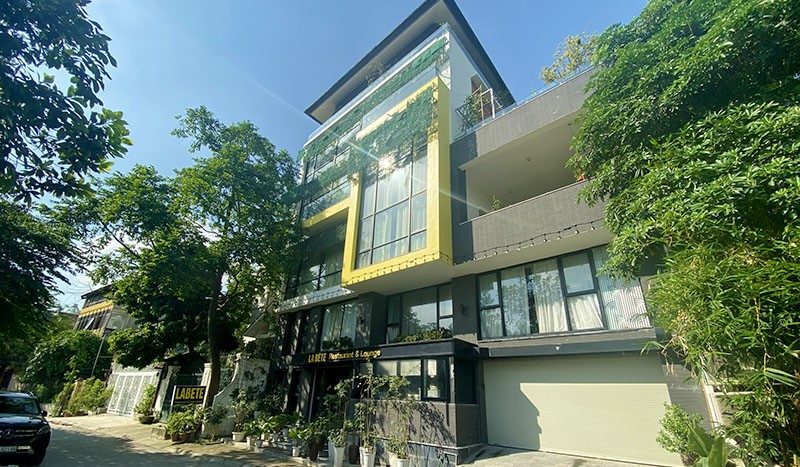 Huge contemporary villa for rent on Au Co street Tay Ho district 1