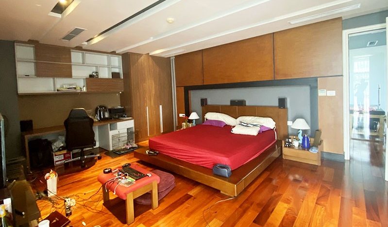 Huge contemporary villa for rent on Au Co street Tay Ho district 8