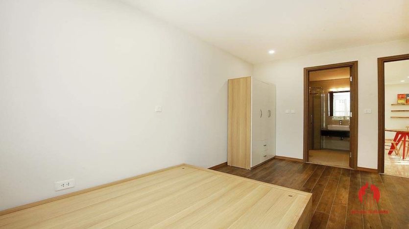 Lovely light 2BR apartment for rent in L3 Tower 1