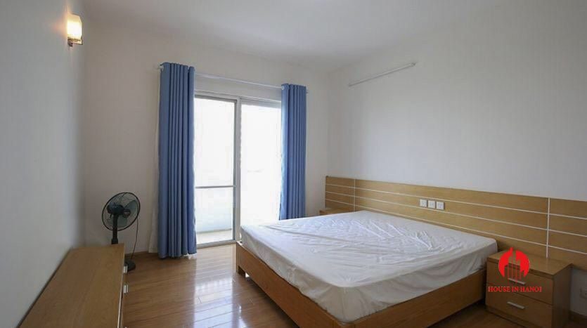 cheap 4br apartment for rent in e4 cipurta 10