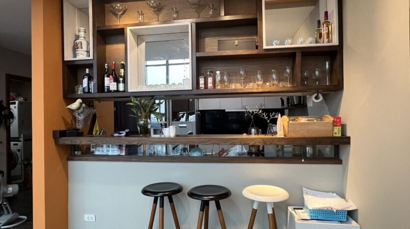penthouse for rent in packexim 1 westlake (15)