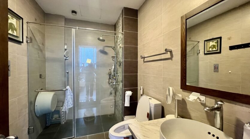 penthouse for rent in packexim 1 westlake (18)