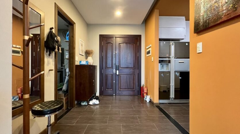 penthouse for rent in packexim 1 westlake (25)