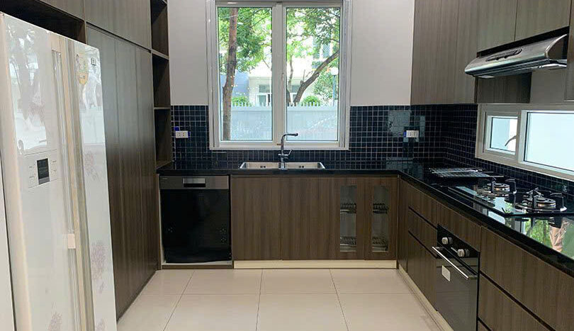 rooftop pool villa for rent in ciputra (16)
