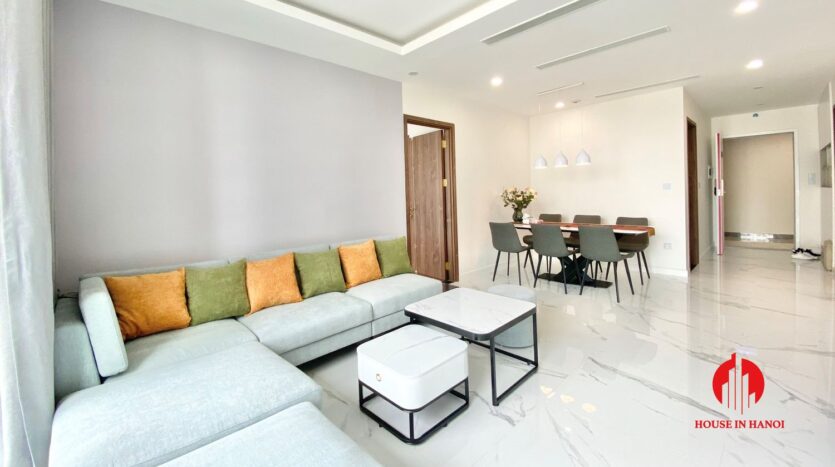 charming 3 bedroom apartment in sunshine city 1