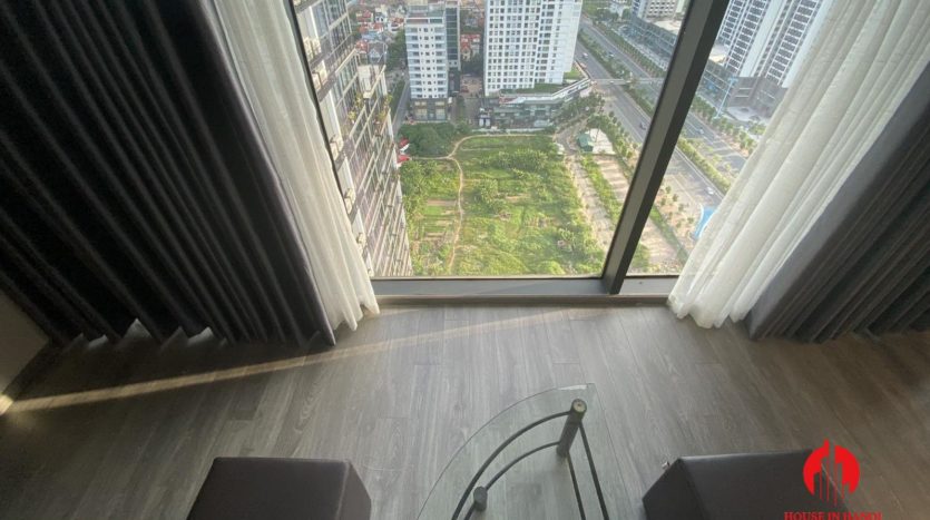 lavish mezzanine apartment for rent on lac long quan street 3