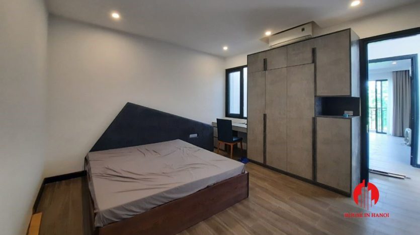 modish house for rent in Tay Ho 1