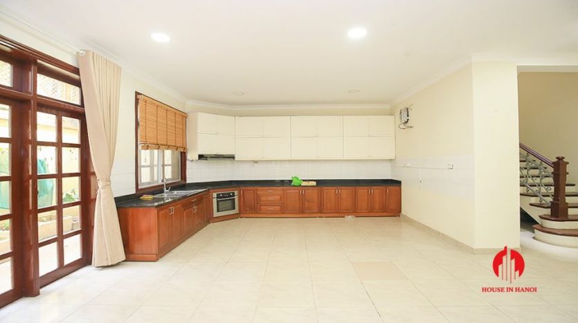 villa for rent near unis ciputra hanoi 24