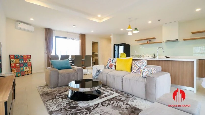 comfortable 3 bed apartment in kosmo tay ho 4