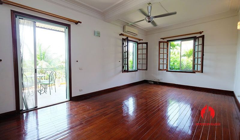 lake side villa for rent in xom chua tay ho 27