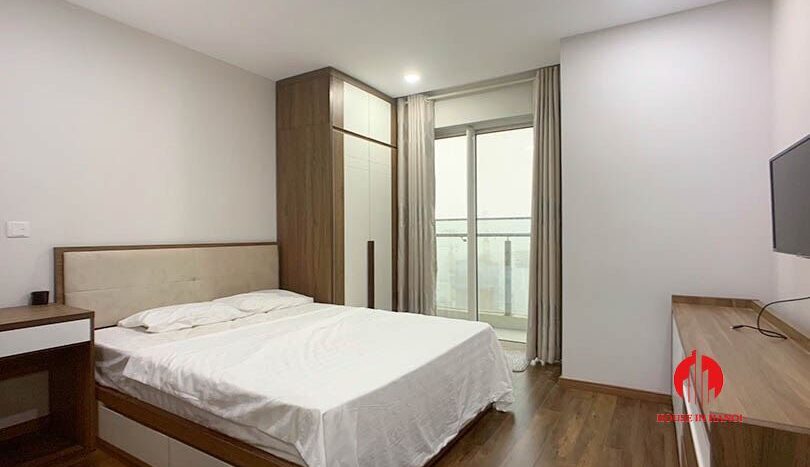 minimalist 2 bedroom apartment in l3 ciputra 6