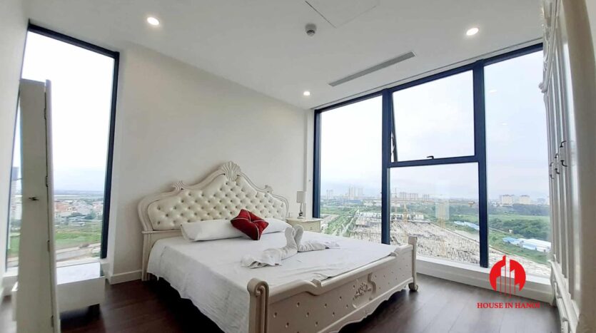 neo baroque apartment for rent in sunshine city 19