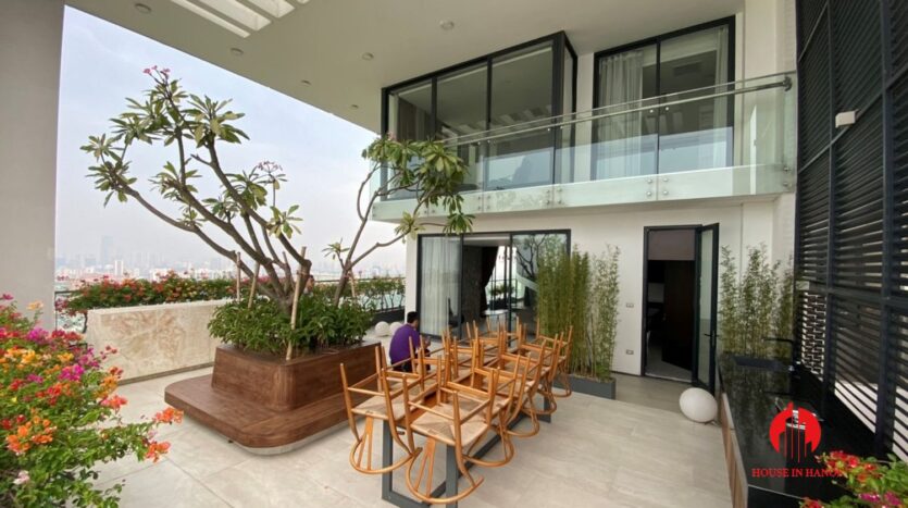nice penthouse for rent in ngoai giao doan 12