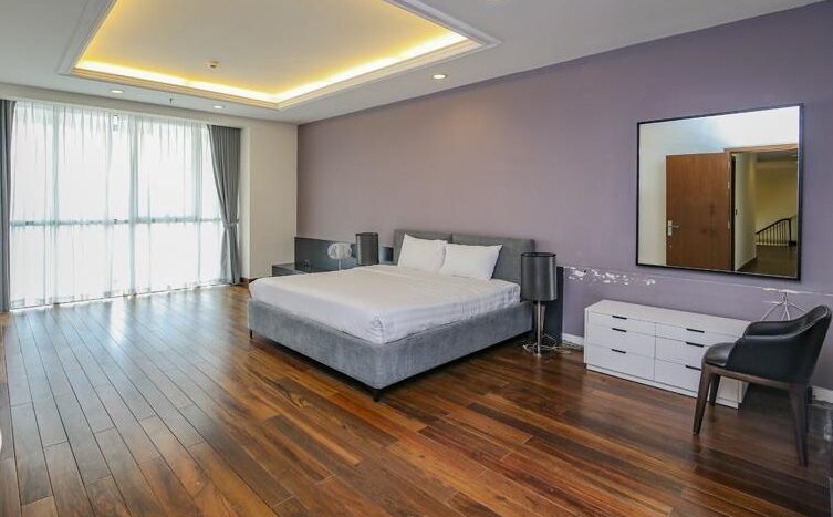 penthouse for rent in lancaster hanoi 32