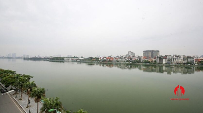 wide lake view apartment on tu hoa tay ho 3