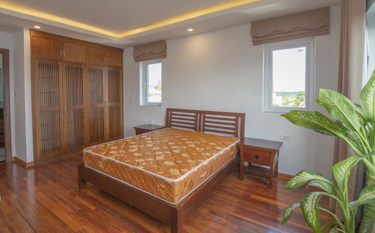 4 bedroom apartment for rent near to ngoc van 6