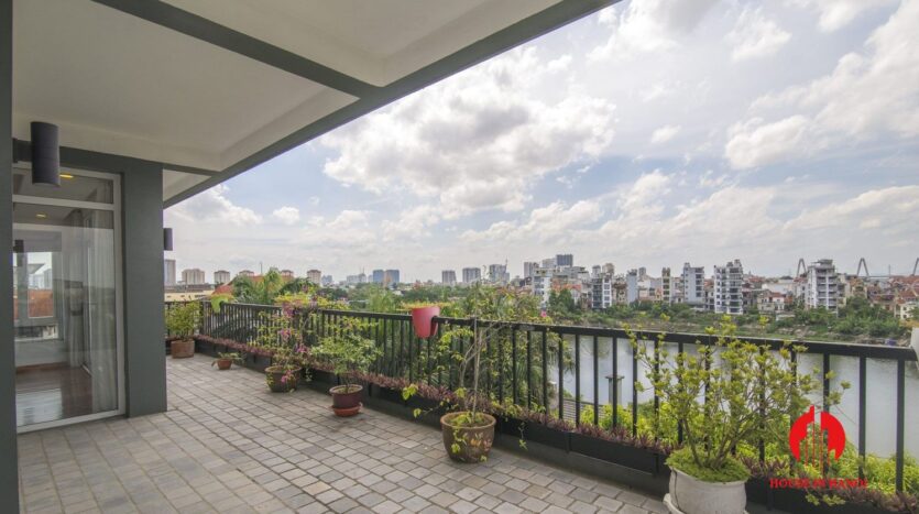 big balcony 4 bedroom apartment with lake view tay ho 7