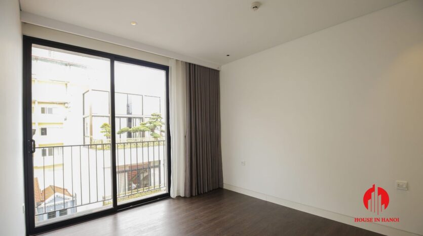lake view 200m2 apartment for rent in tay ho 18