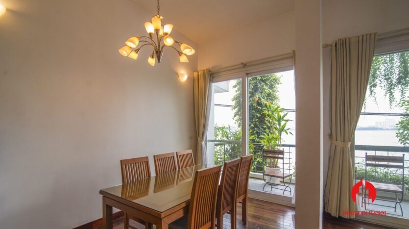 lake view 3 bedroom apartment for rent on quang khanh 5