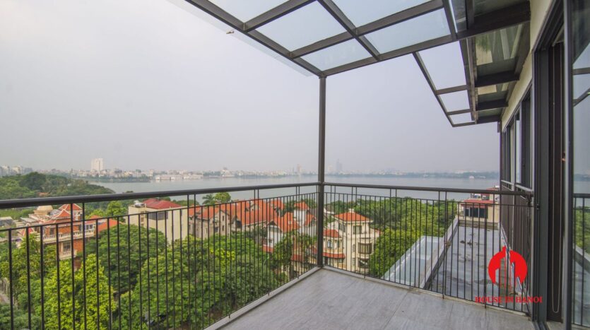 lake view penthouse for rent in tay ho 16