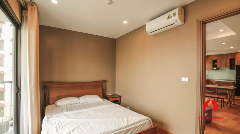 light cozy apartment for rent on to ngoc van 9