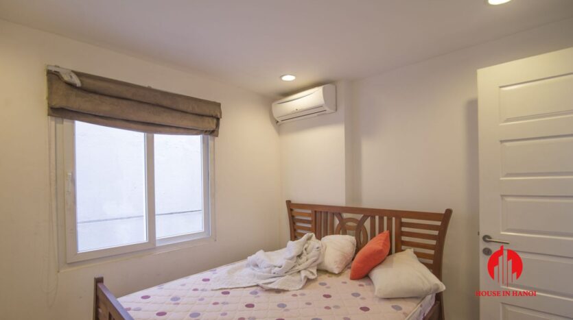 serene apartment for rent in tay ho 5