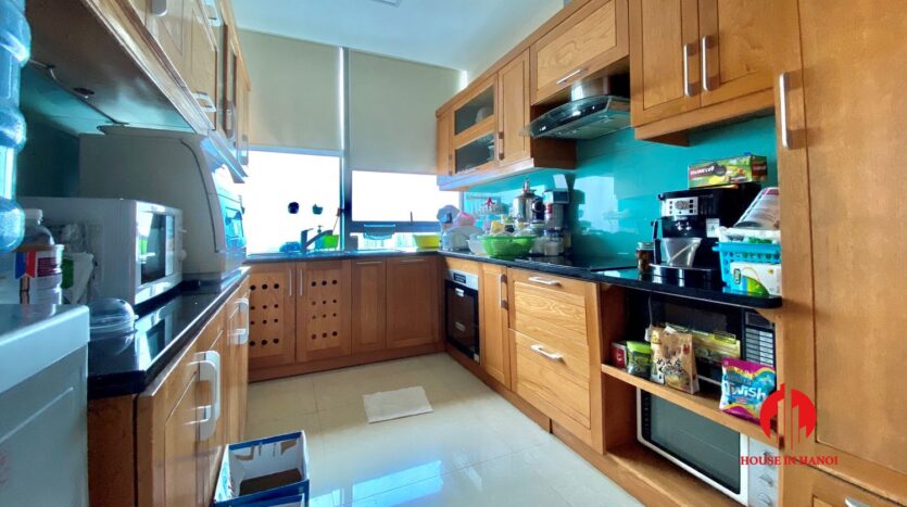 sky villa penthouse for rent in tay ho 26